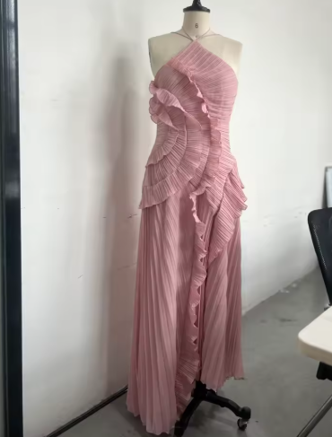 María - Vestido largo con cuello halter